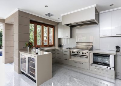 Leigh Woollatt Interior Design – Kitchen Designs